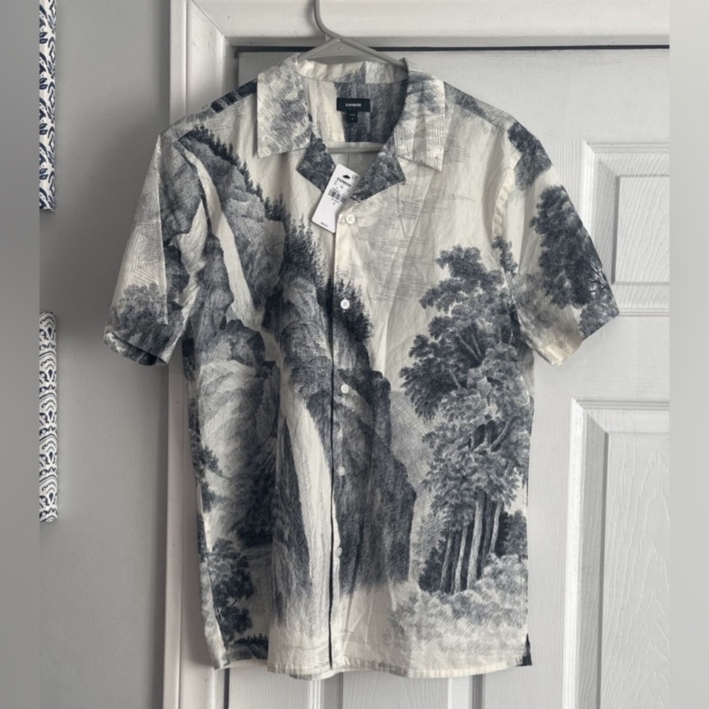 Men dress shirt new with tags
